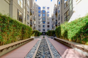 Metrome_Downtown-San-Diego-Condos_2018_Zen Courtyard (1) 